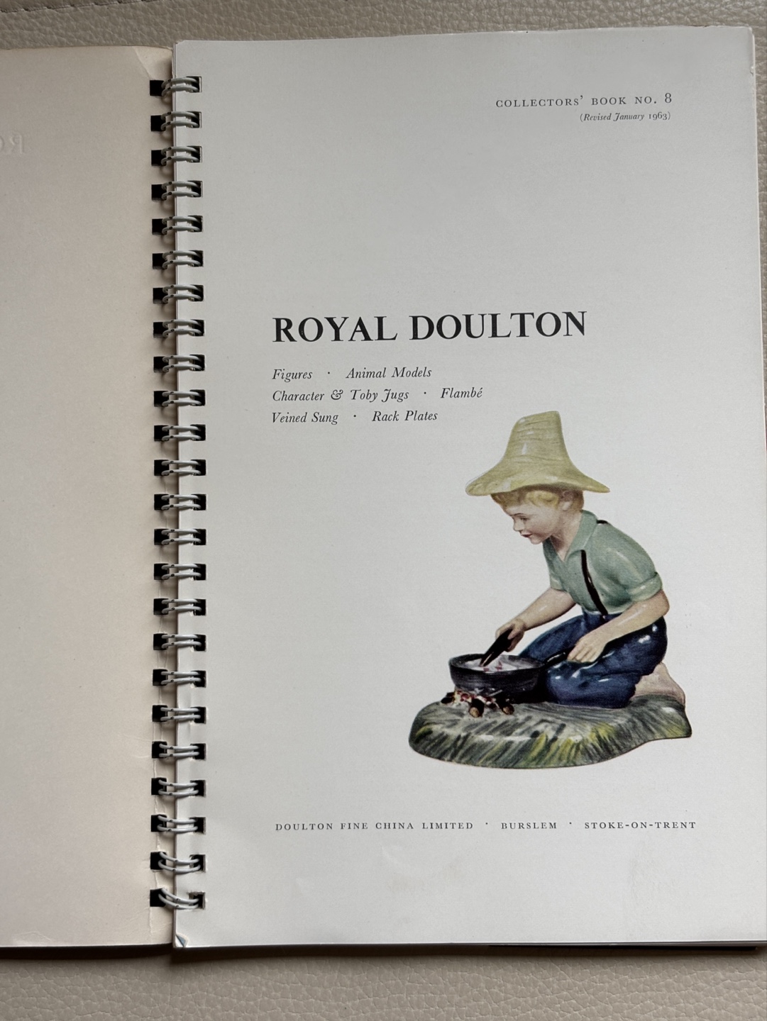 Royal Doulton Figurines Collector's Book No. 8 - photo 2