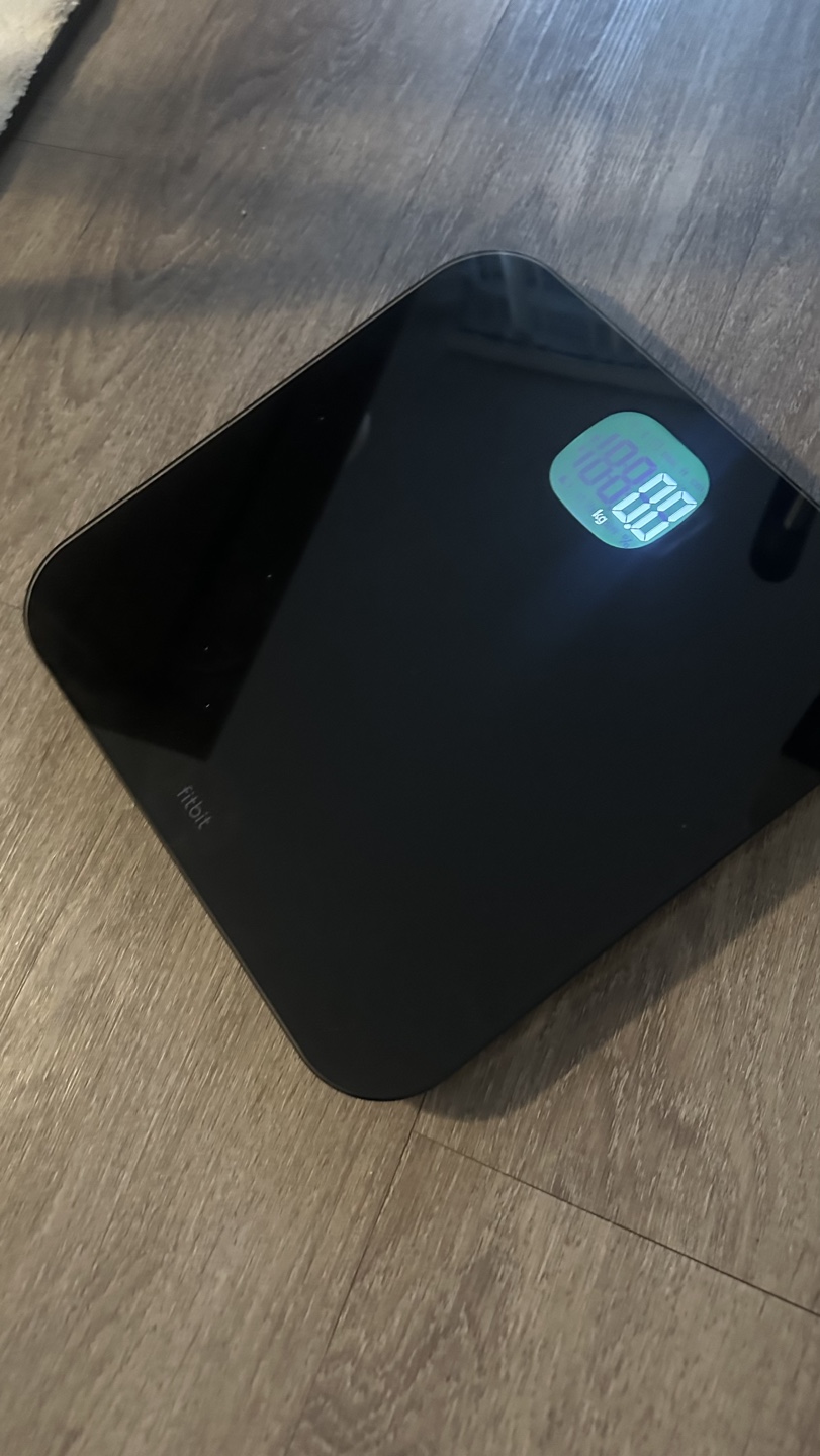 Fitbit Aria 2 Smart Scale ( 30x30 cm)