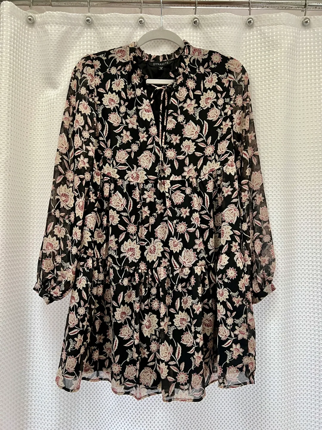 💚Dynamite Floral Mini Dress Size XS image indicator(2)