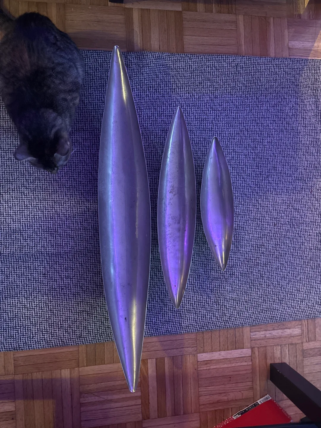 Set of three nesting metal bowls image indicator(3)