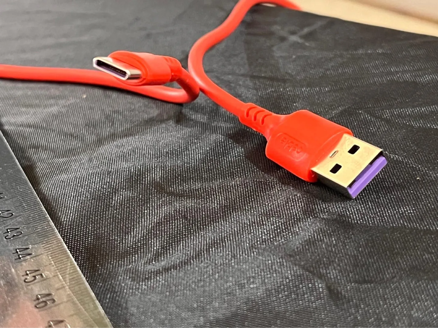 🇨🇦 ✨New✨ USB-C to USB-A Cables - different colours image indicator(4)