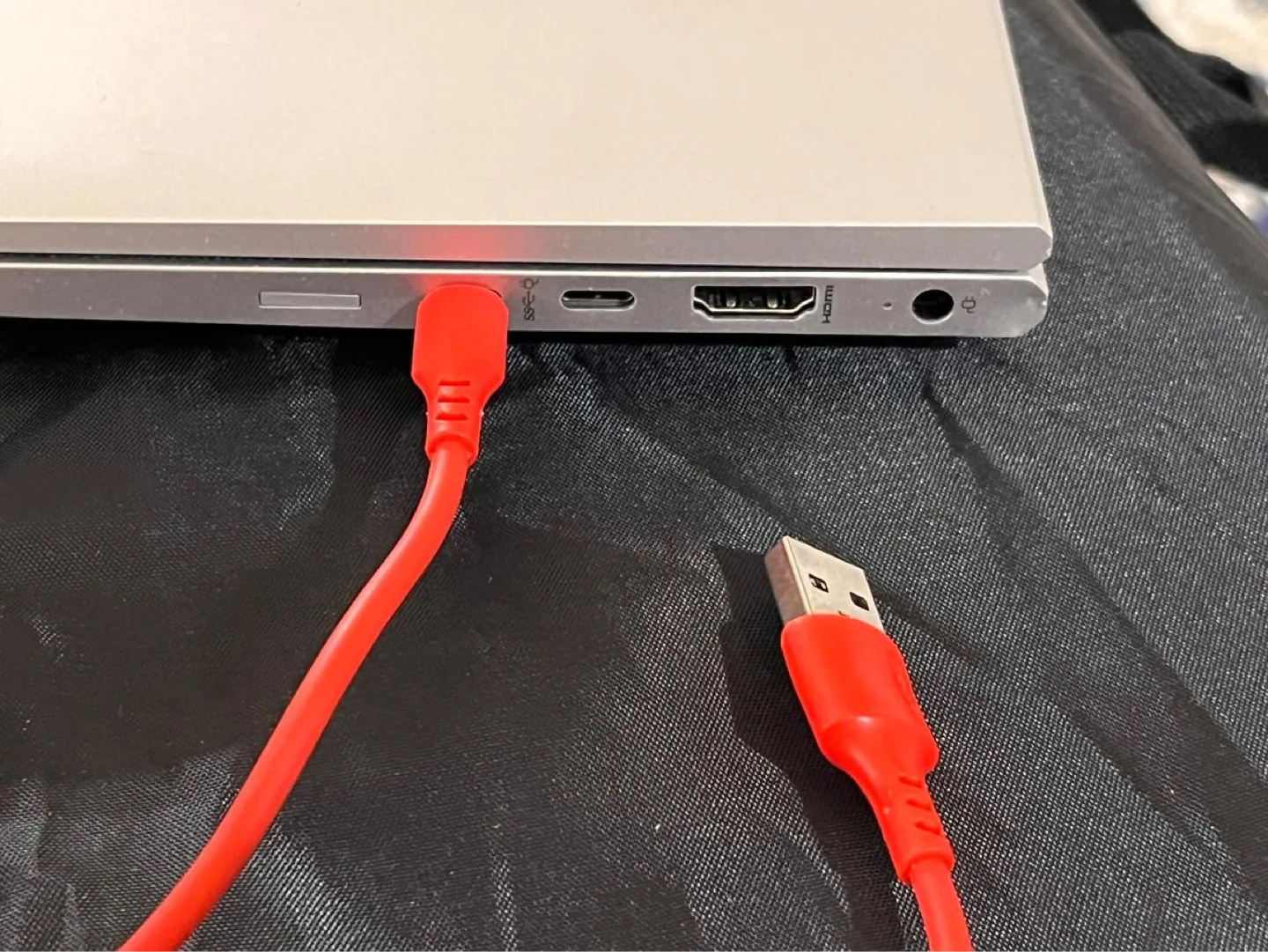 🇨🇦 ✨New✨ USB-C to USB-A Cables - different colours image indicator(5)