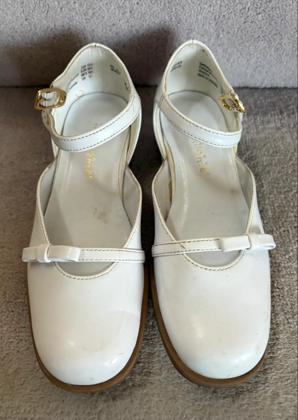 Girls' White Mary Jane shoes - Size 12.5 image indicator(2)