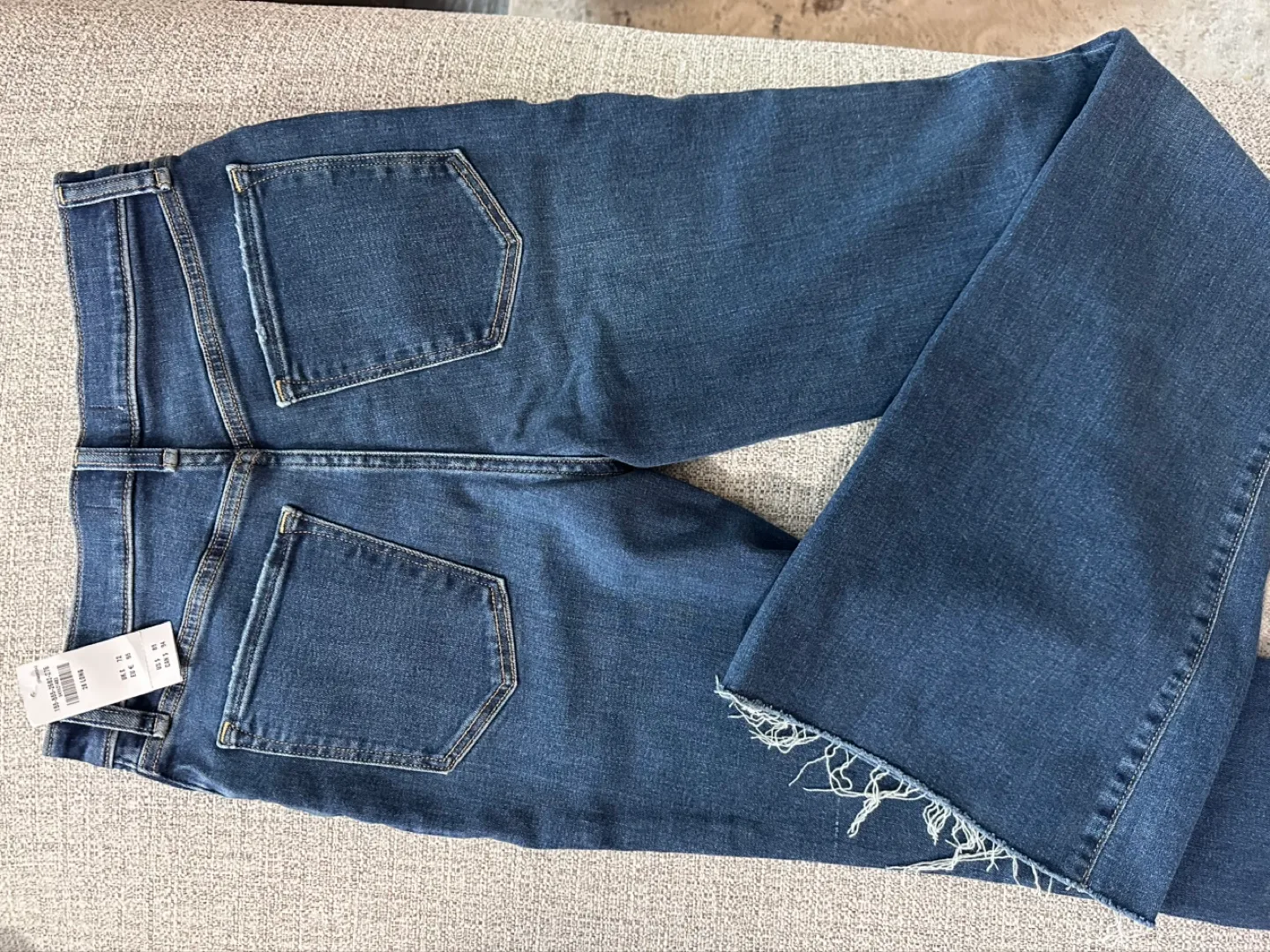 Abercrombie & Fitch The Flare Ultra High-Rise Jeans image indicator(4)