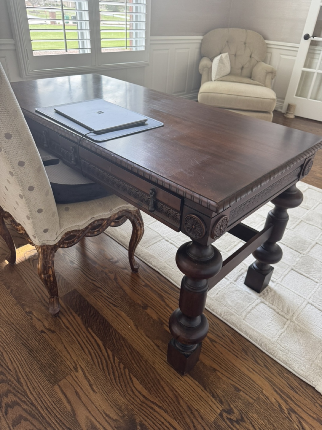 Solid Wood desk with chair and two pull out drawers - photo 2