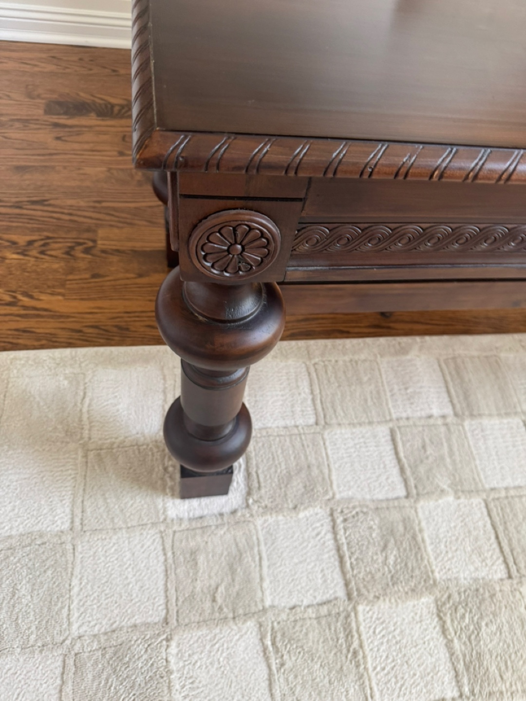 Solid Wood desk with chair and two pull out drawers - photo 3