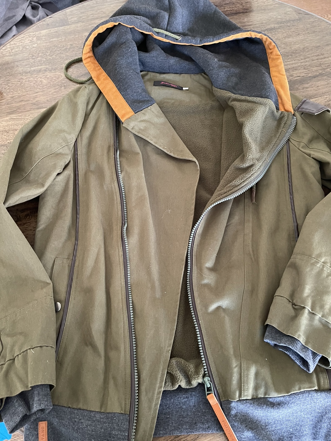 Yibaihan Olive Green Hooded Jacket - photo 3