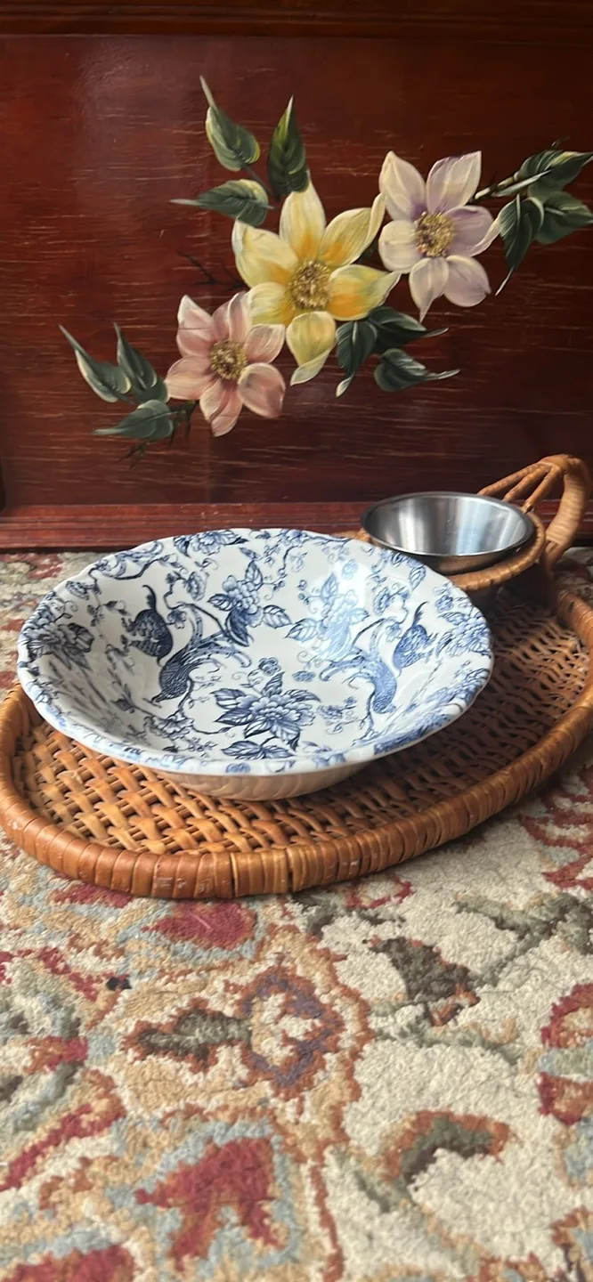 Vintage Wicker Serving Tray with Bowl image indicator(4)