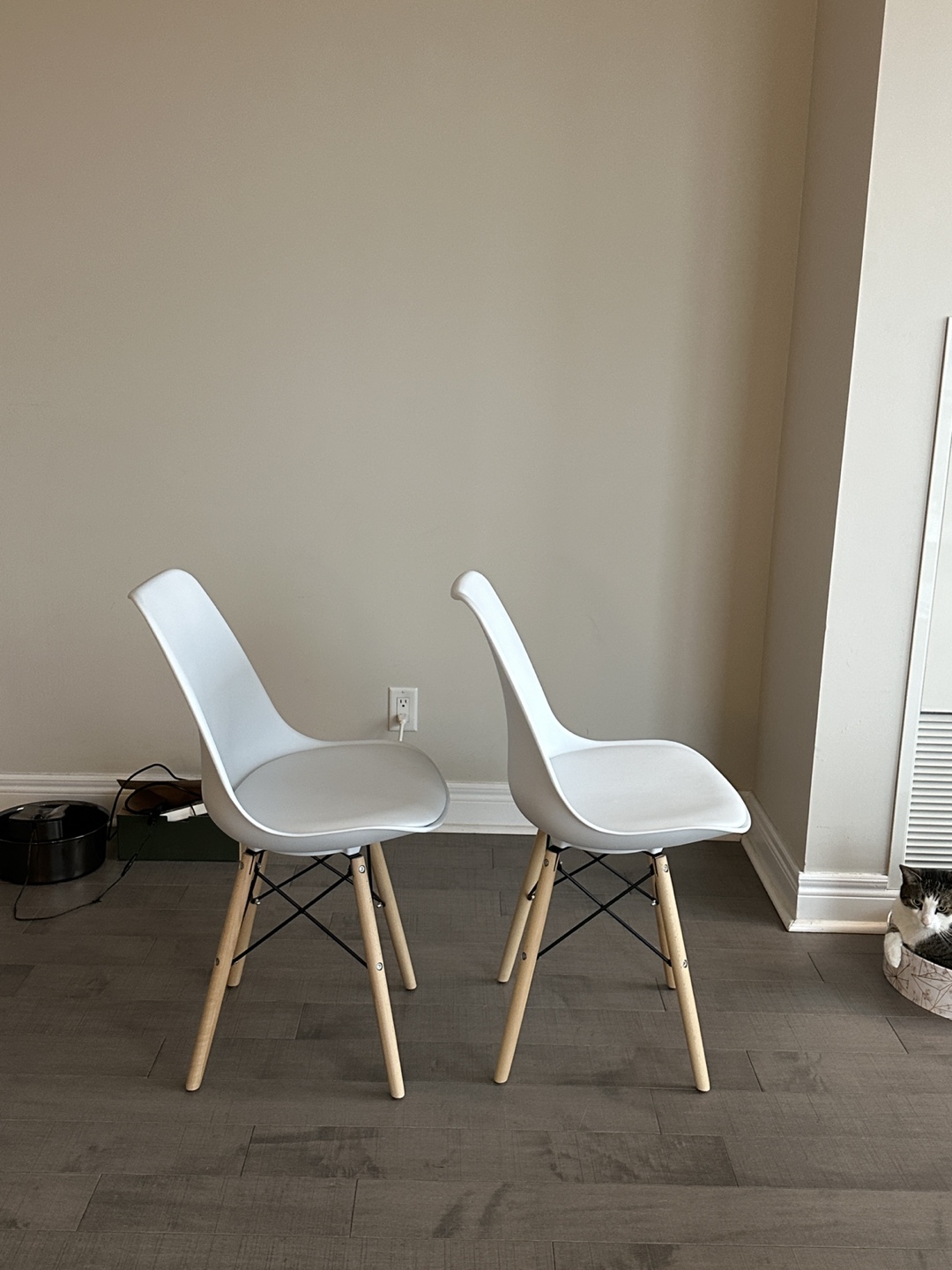 White Dining Chairs - photo 2