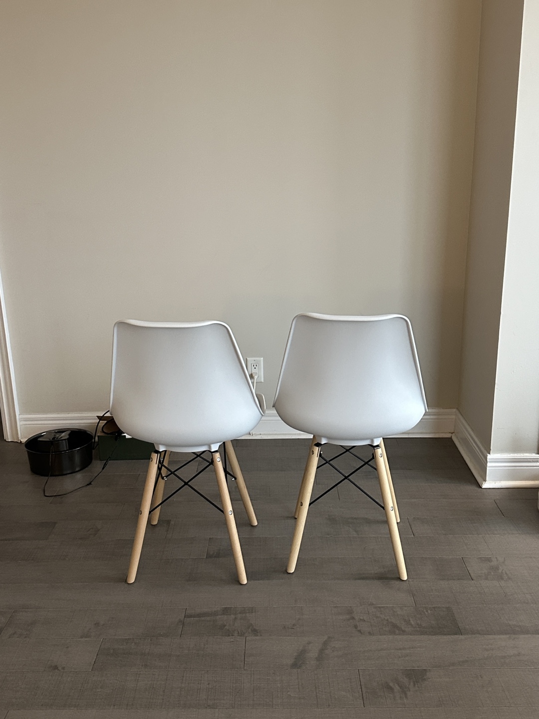 White Dining Chairs - photo 3