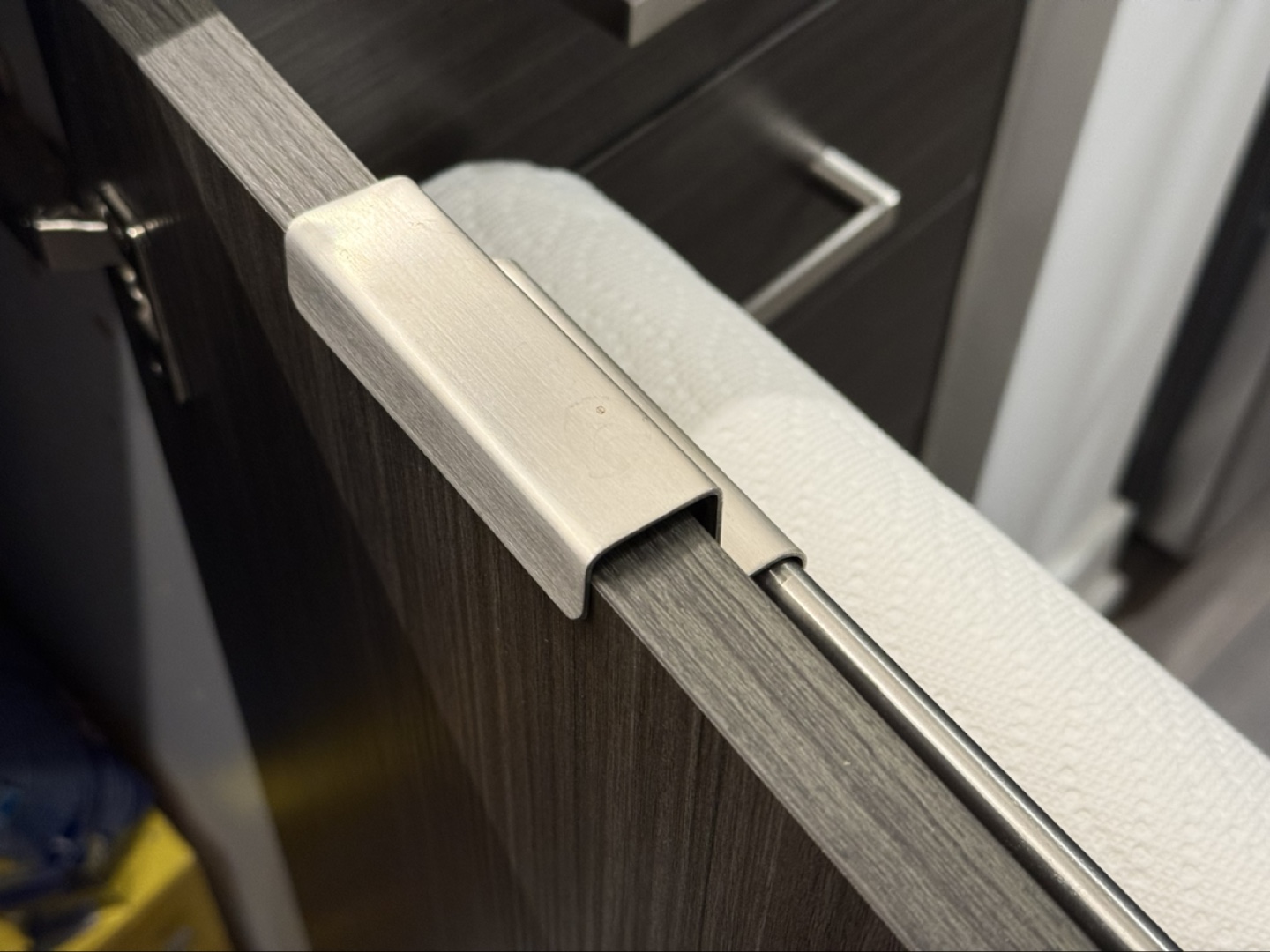 Hanging Cabinet Paper Towel Holder - photo 3