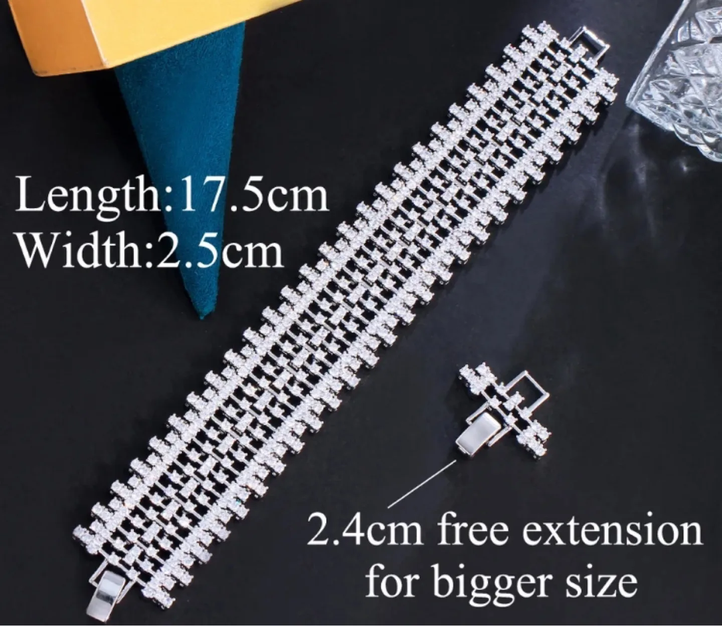 Stunning Silver Cubic Zirconia Bracelet image indicator(8)