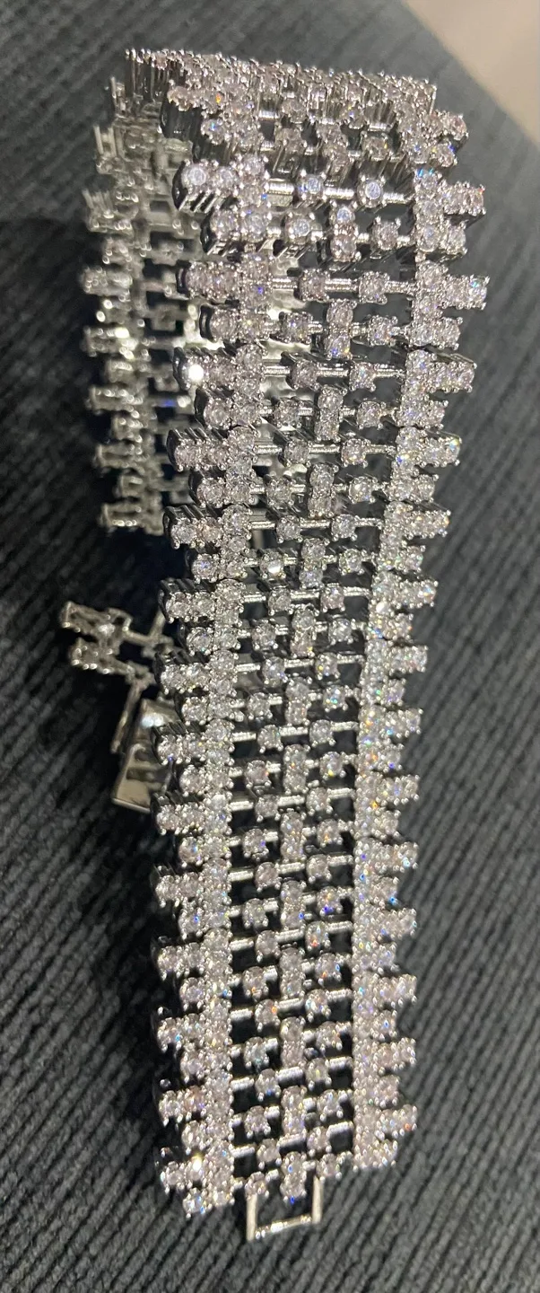 Stunning Silver Cubic Zirconia Bracelet image indicator(4)