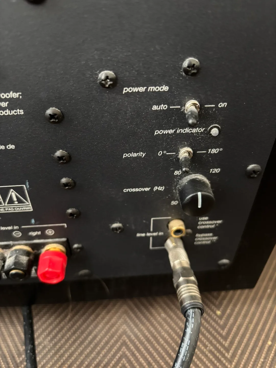 Boston Subwoofer image indicator(2)