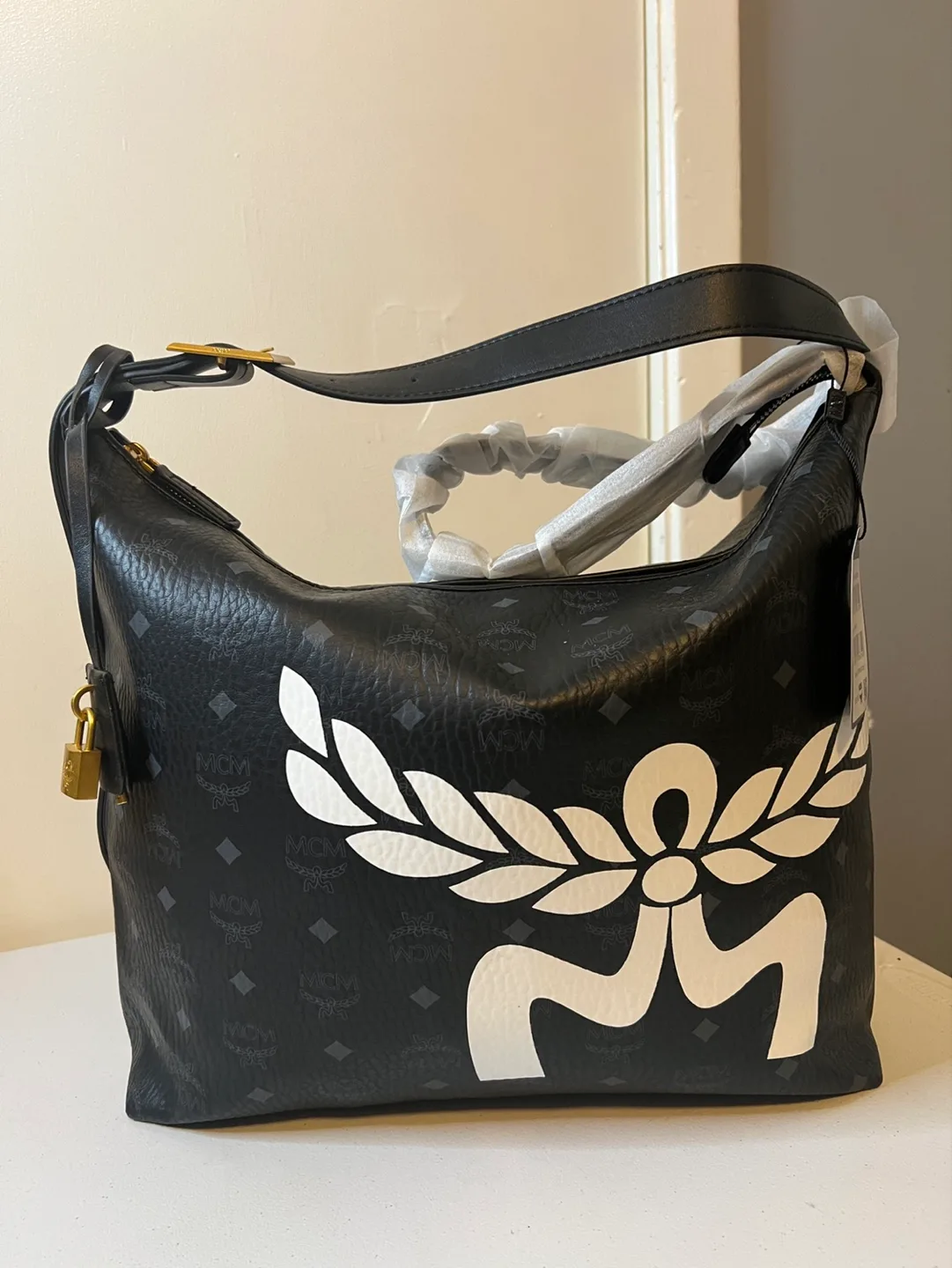 MCM Patricia Medium Visetos Laurel Wreath Coated Canvas Hobo Bag thumbnail