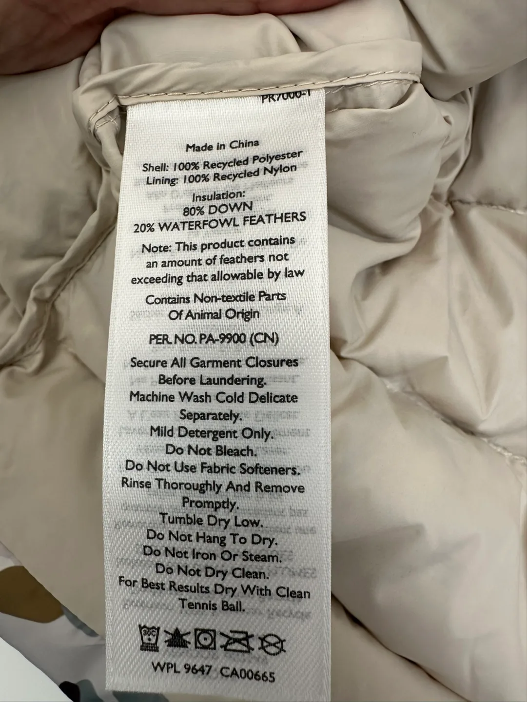 Eddie Bauer Women's Medium Down Vest image indicator(4)