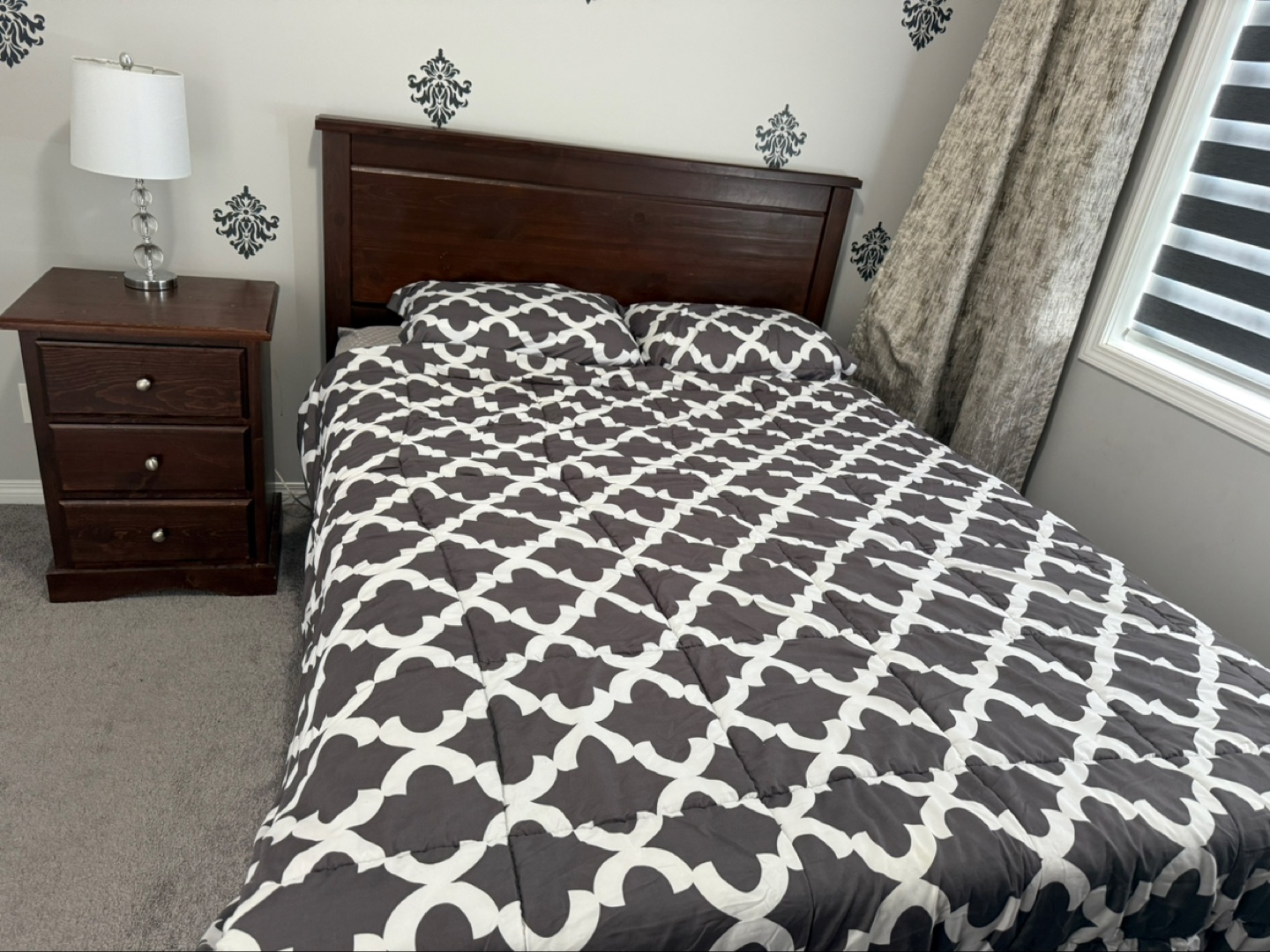 Dark Brown Queen Bedroom Set