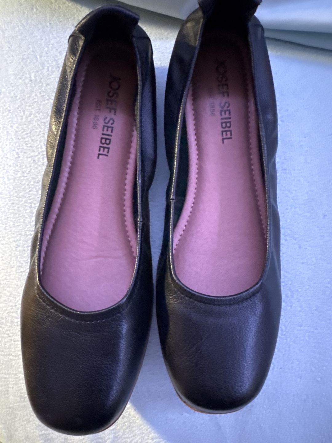Josef Seibel Women's Black Leather Ballerina Flats