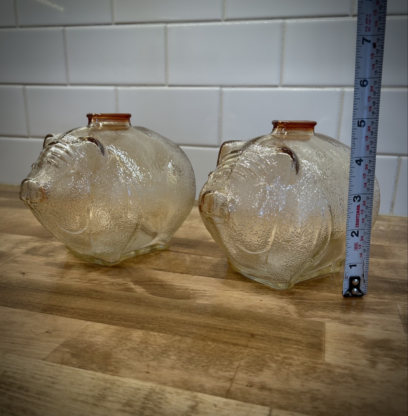Pair of Vintage Glass Piggy Banks - photo 4