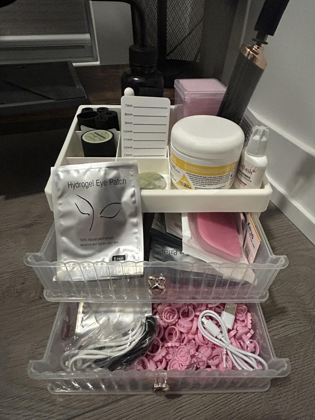 Eyelash Extension Supplies + LED Clamp Lamp - photo 2