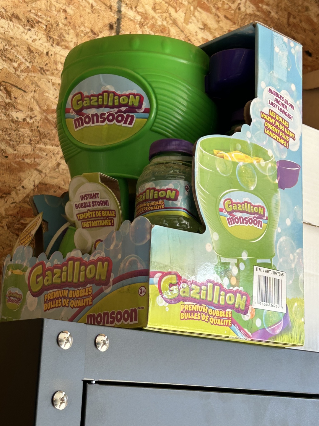 Gazillion Monsoon Premium Bubble Machine