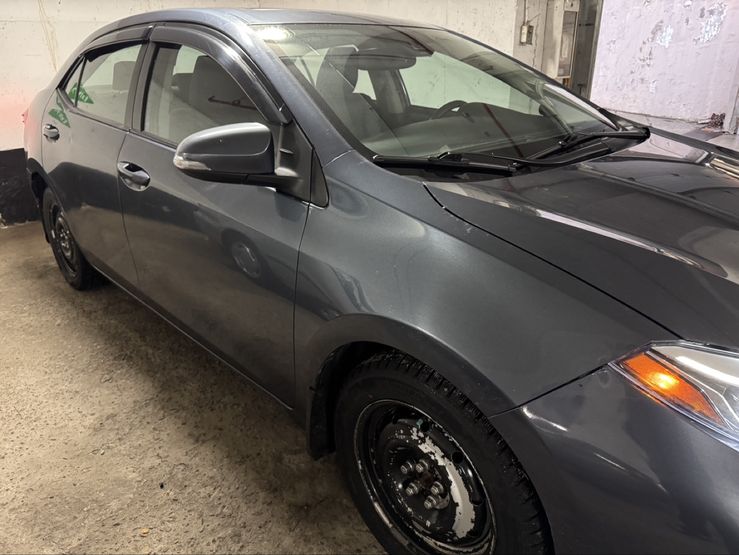 2017 Toyota Corolla XSE - Great Condition - photo 2