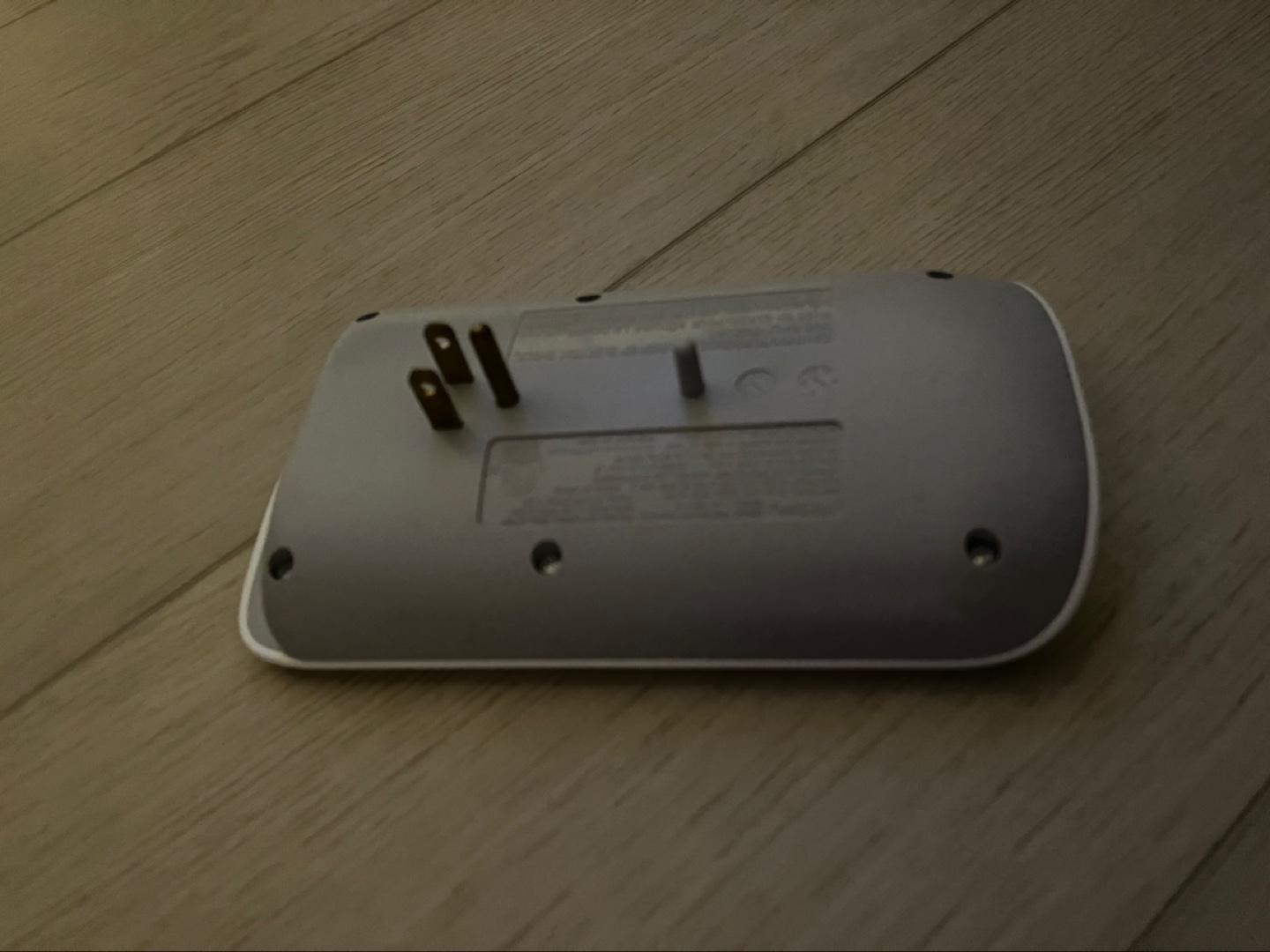 Outlet with USB, Surge Protection, 6 AC Outlets and 4 USB Ports - photo 2