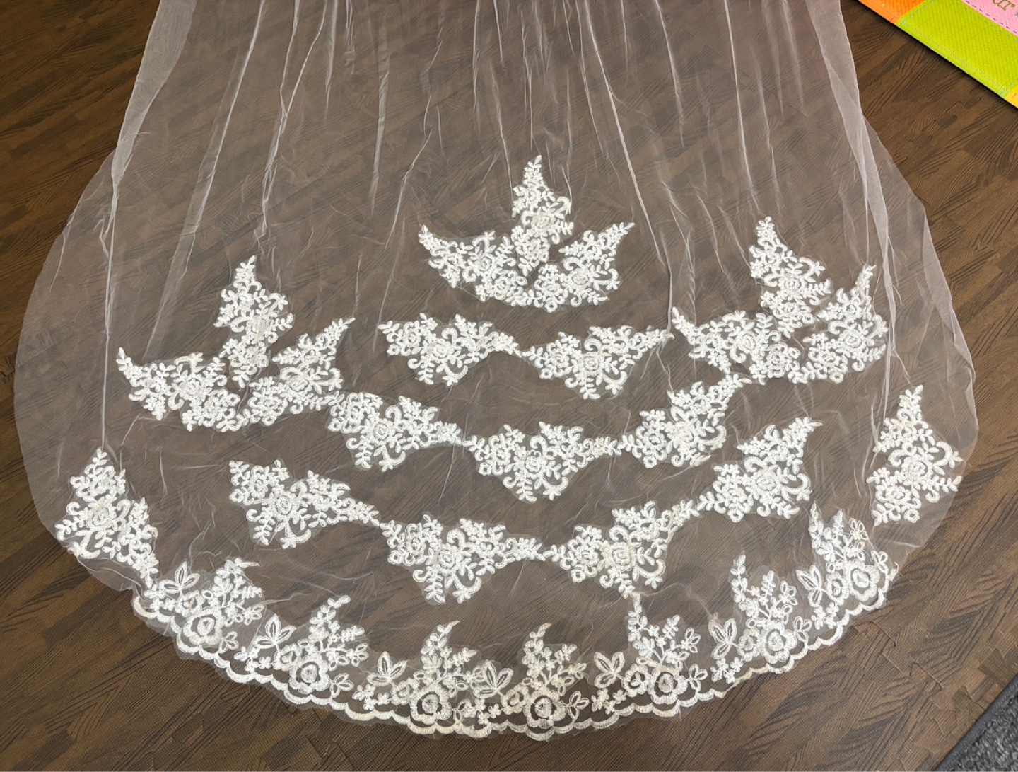 Stunning Floor Length Wedding Veil with Lace Appliqués - photo 3