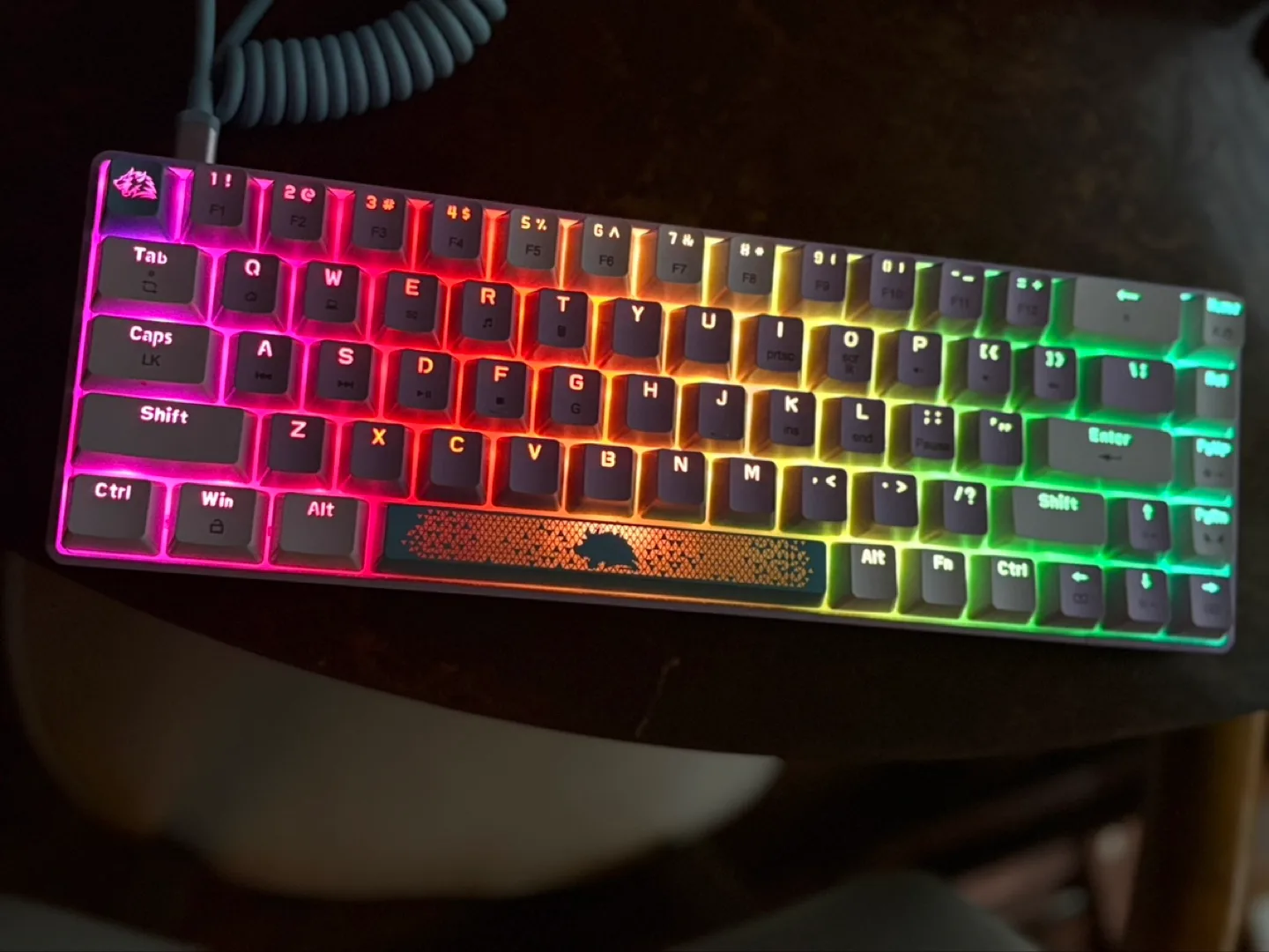 61-Key RGB Mechanical Keyboard with Two Detachable Cables image indicator(9)