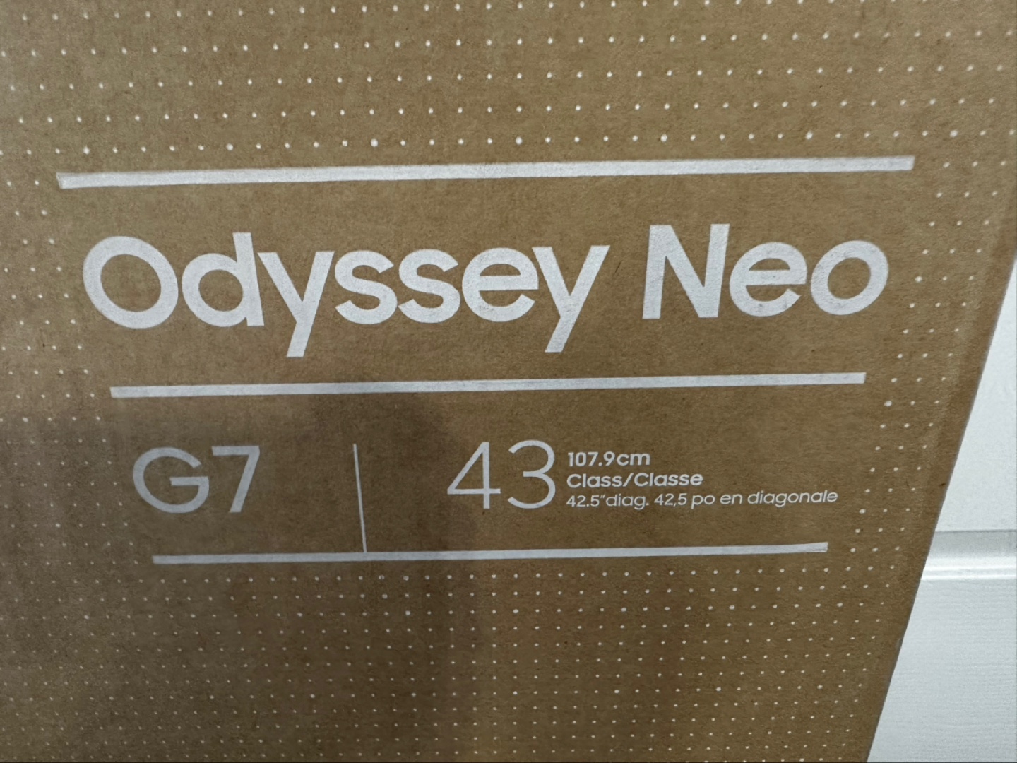 Samsung Odyssey Neo G7 43" 4K Gaming Monitor - Brand New in Box - photo 2
