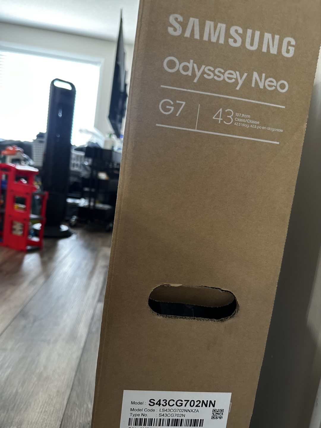 Samsung Odyssey Neo G7 43" 4K Gaming Monitor - Brand New in Box - photo 3