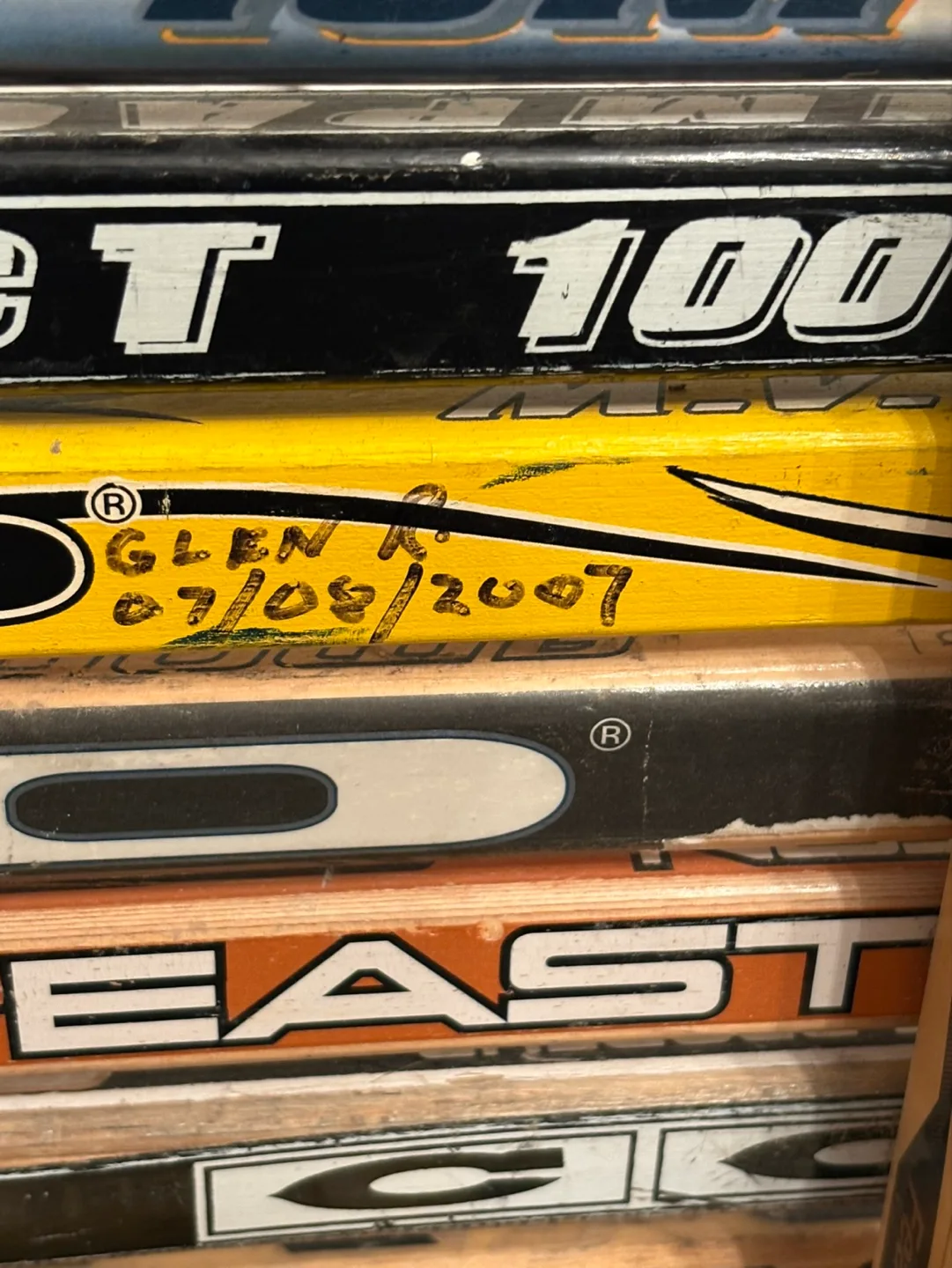 Hockey Stick Pub Chair image indicator(2)