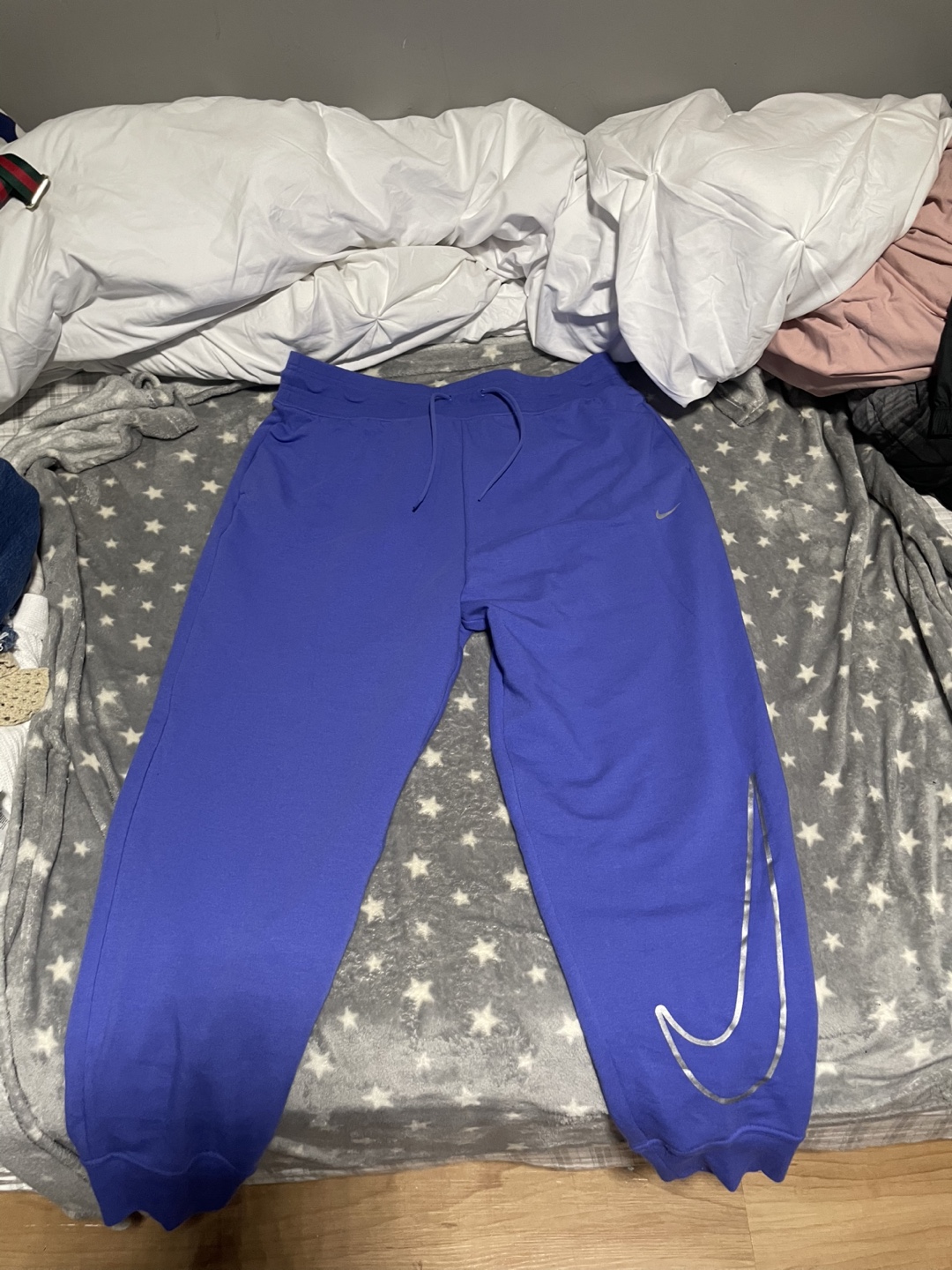 Nike Dri-FIT Women's Size XL Purple Joggers