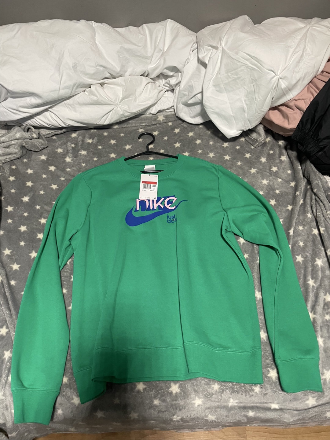 Nike Women's Green Crewneck Sweatshirt Size Large