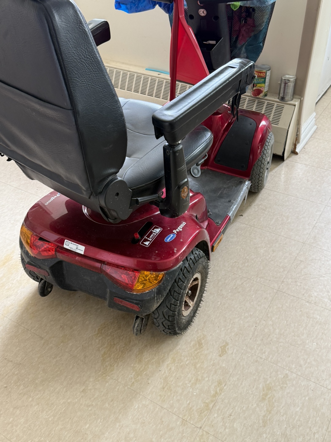 Medical mobility scooter. - photo 2