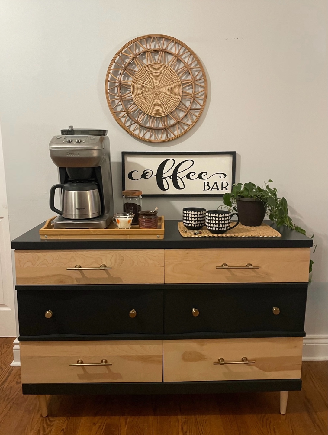 Mid-Century Modern Dresser/Sideboard
