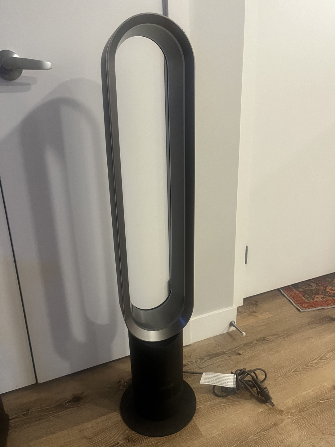 Dyson AM07 Tower Fan - Silver