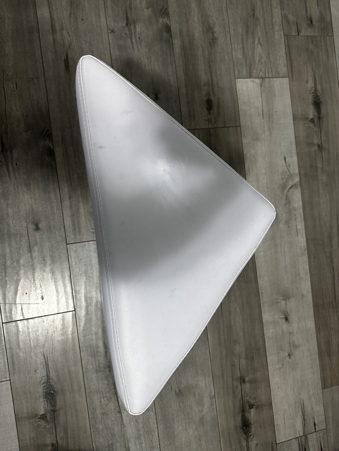 White Triangular Ottoman with Chrome Legs - photo 2