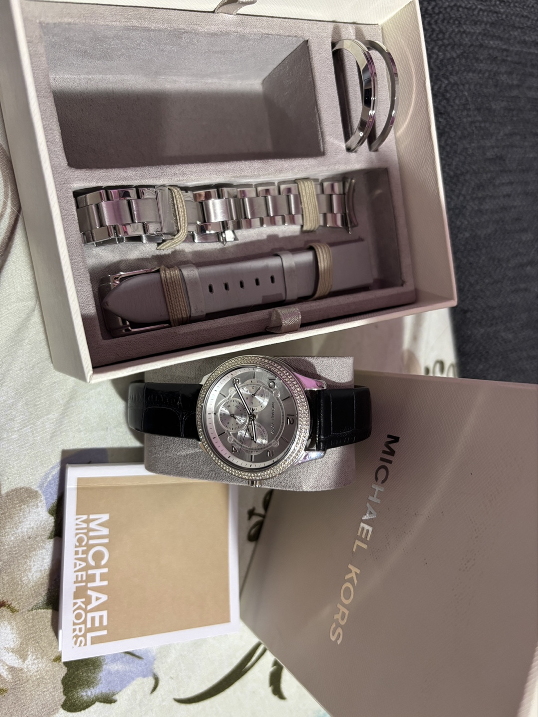 Michael Kors Women's Watch with Extra Bands - photo 5
