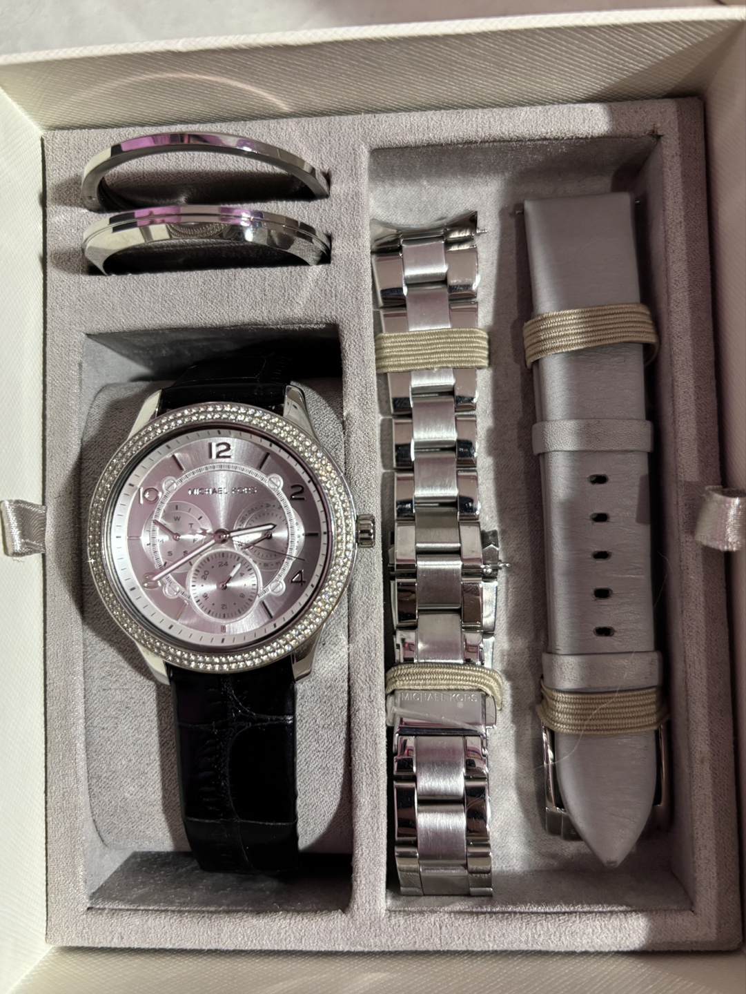 Michael Kors Women's Watch with Extra Bands - photo 2