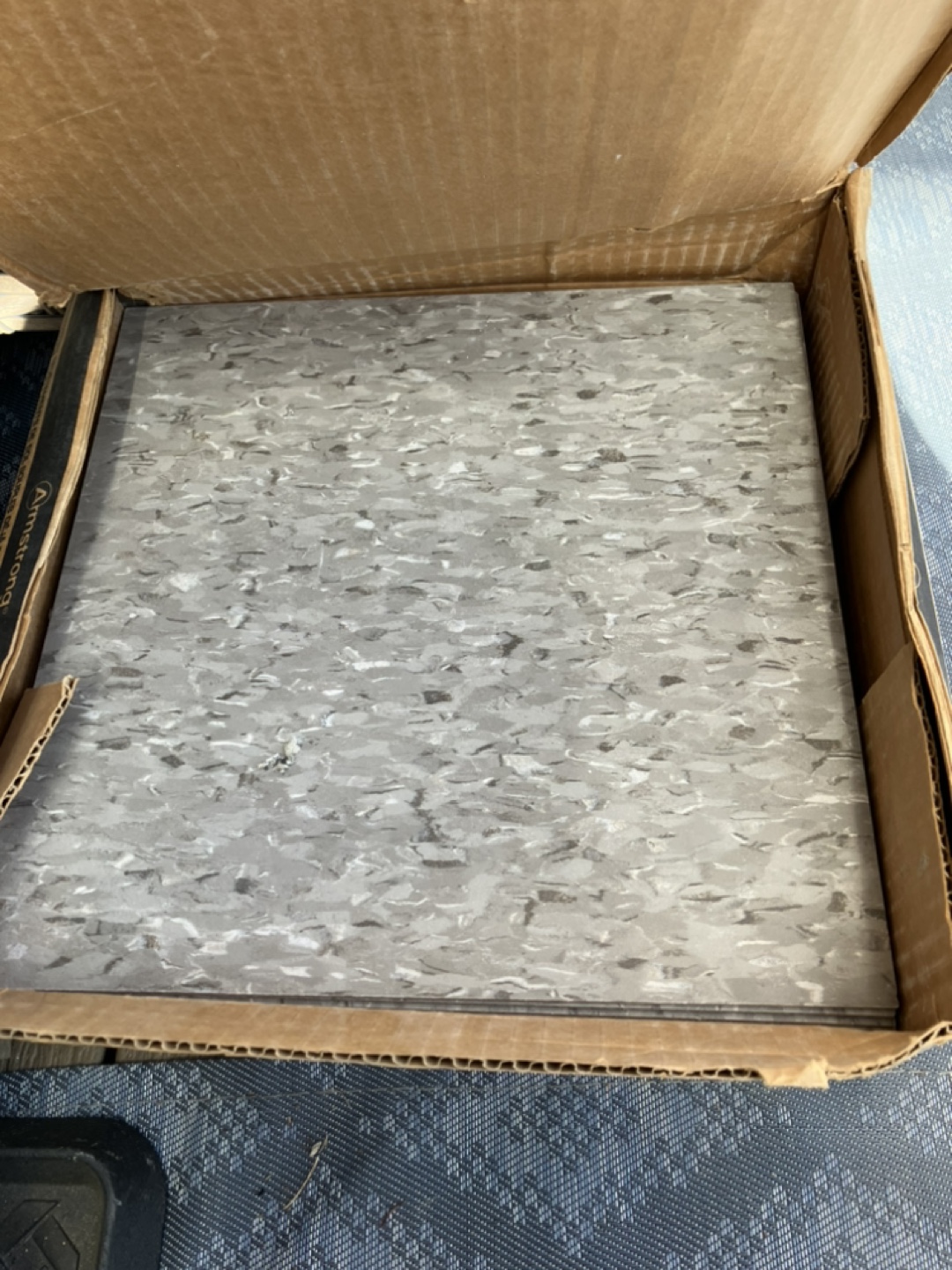 25pcs 12x12 Vinyl Composition Tiles - photo 2
