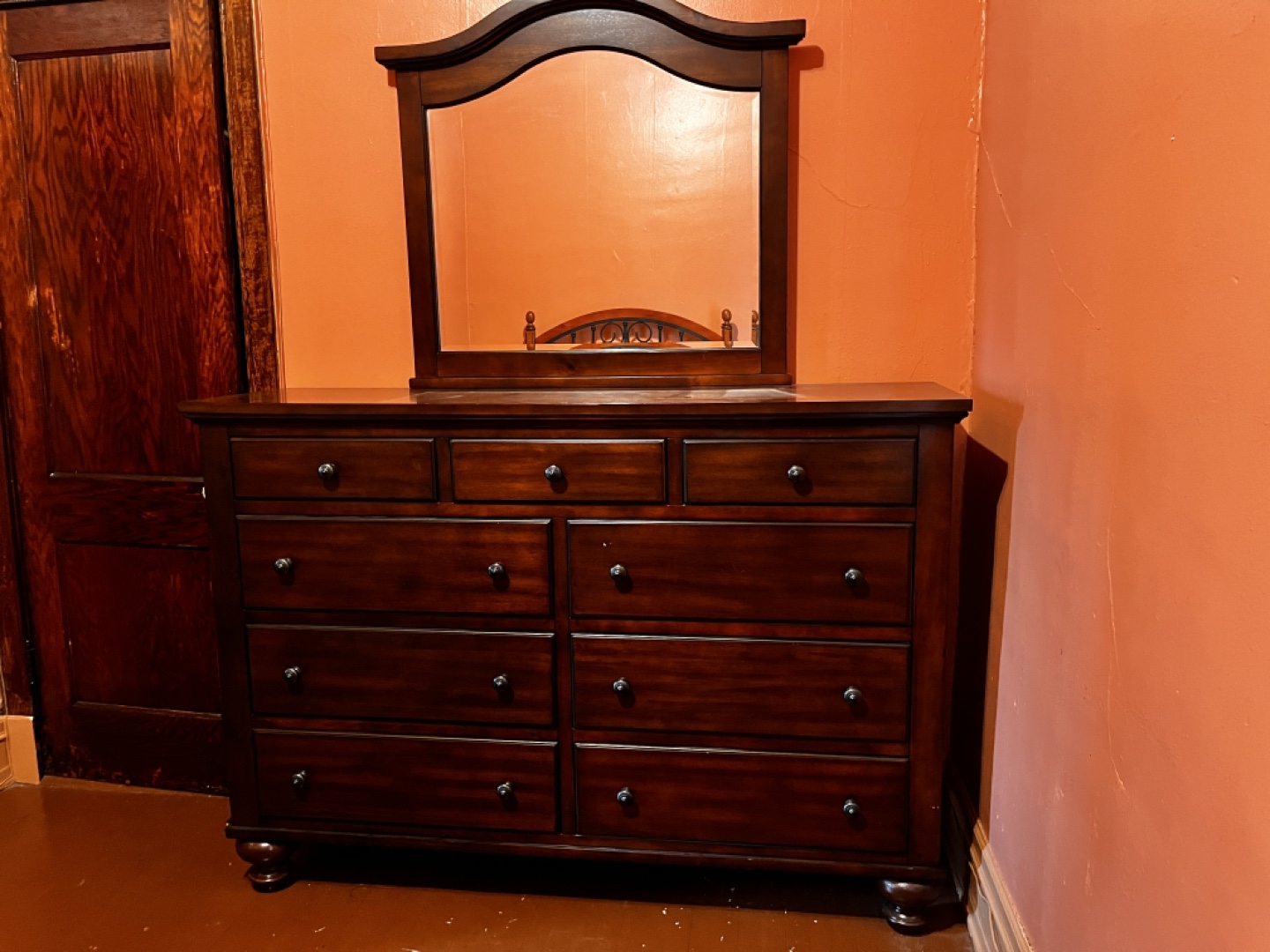 Dark Wood Bedroom Set: Dresser & Full-Size Bed Frame - photo 3