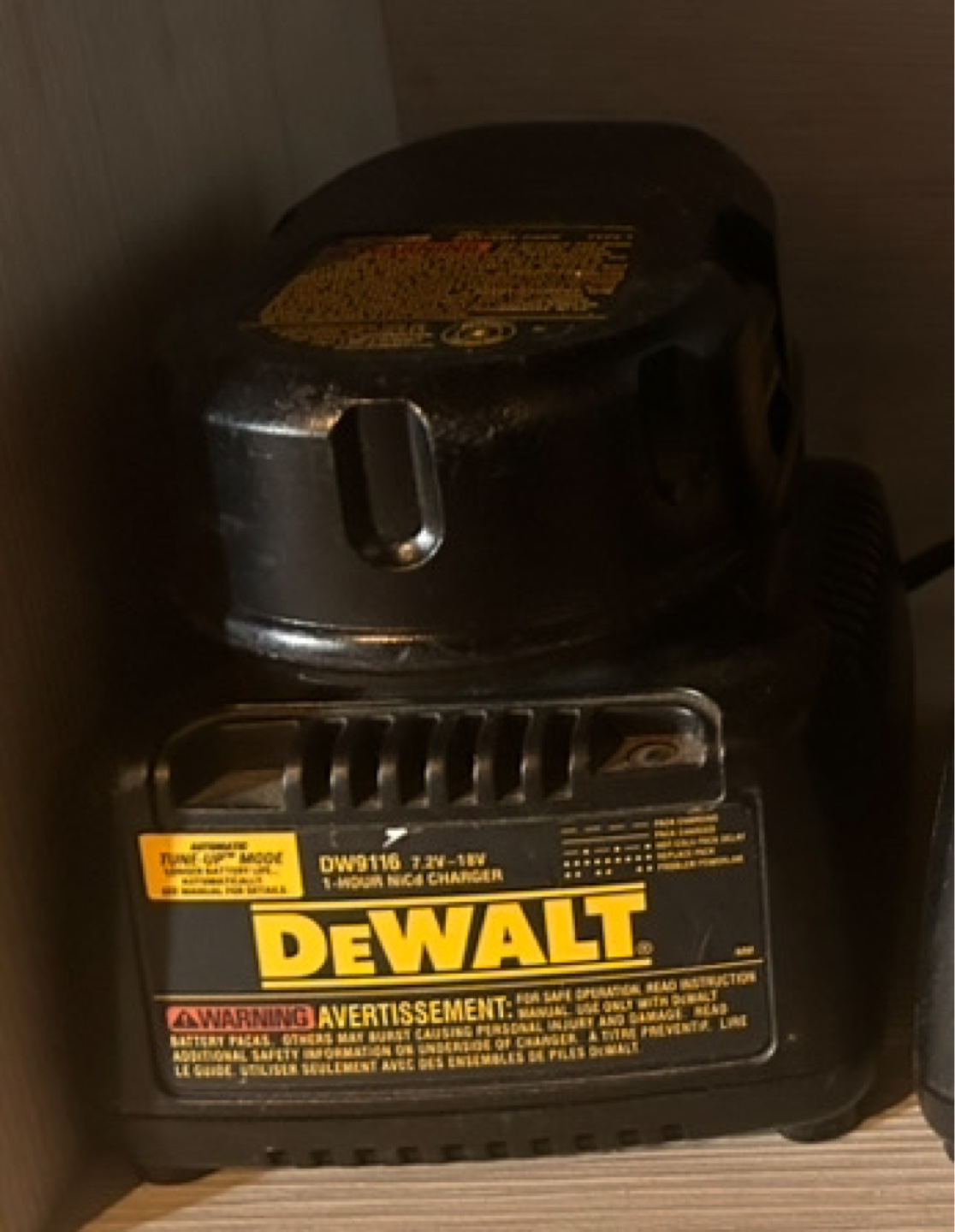 DeWalt 18v Charger & Battery