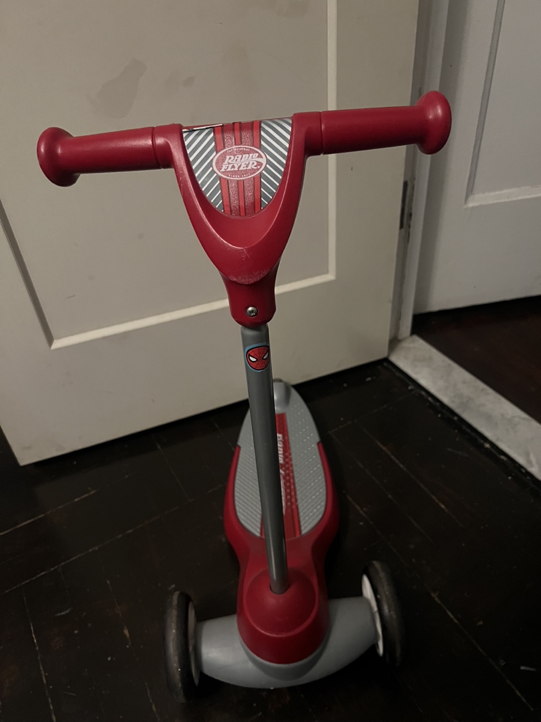Radio Flyer 3-Wheel Scooter - photo 3