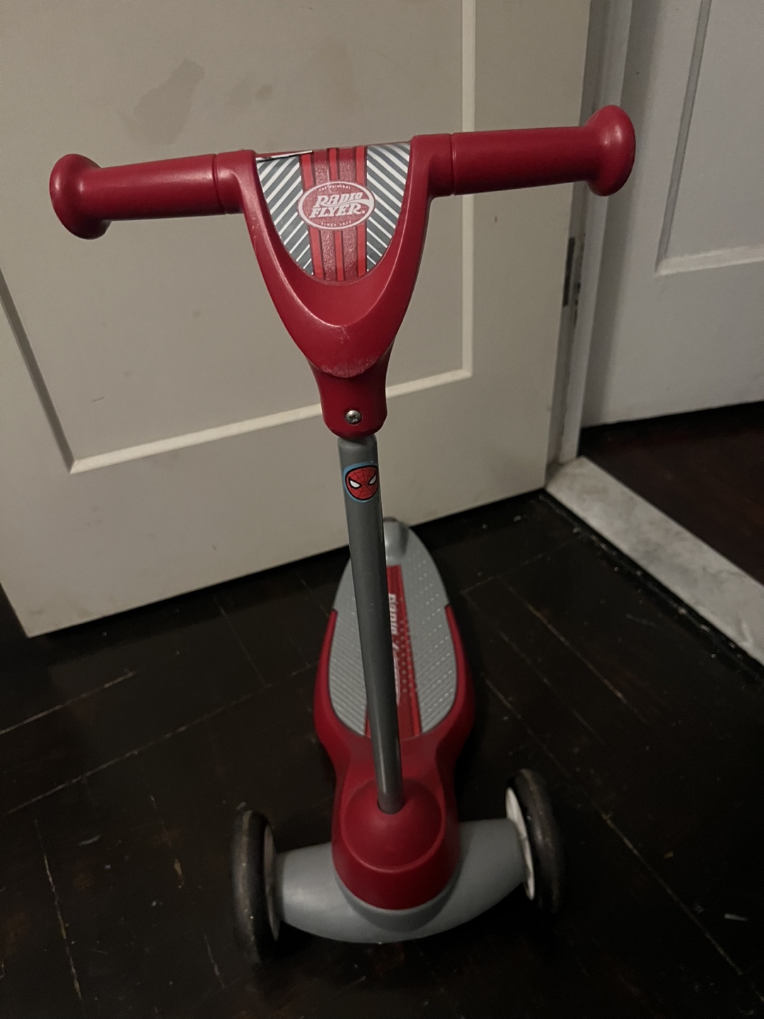 Radio Flyer 3-Wheel Scooter - photo 2