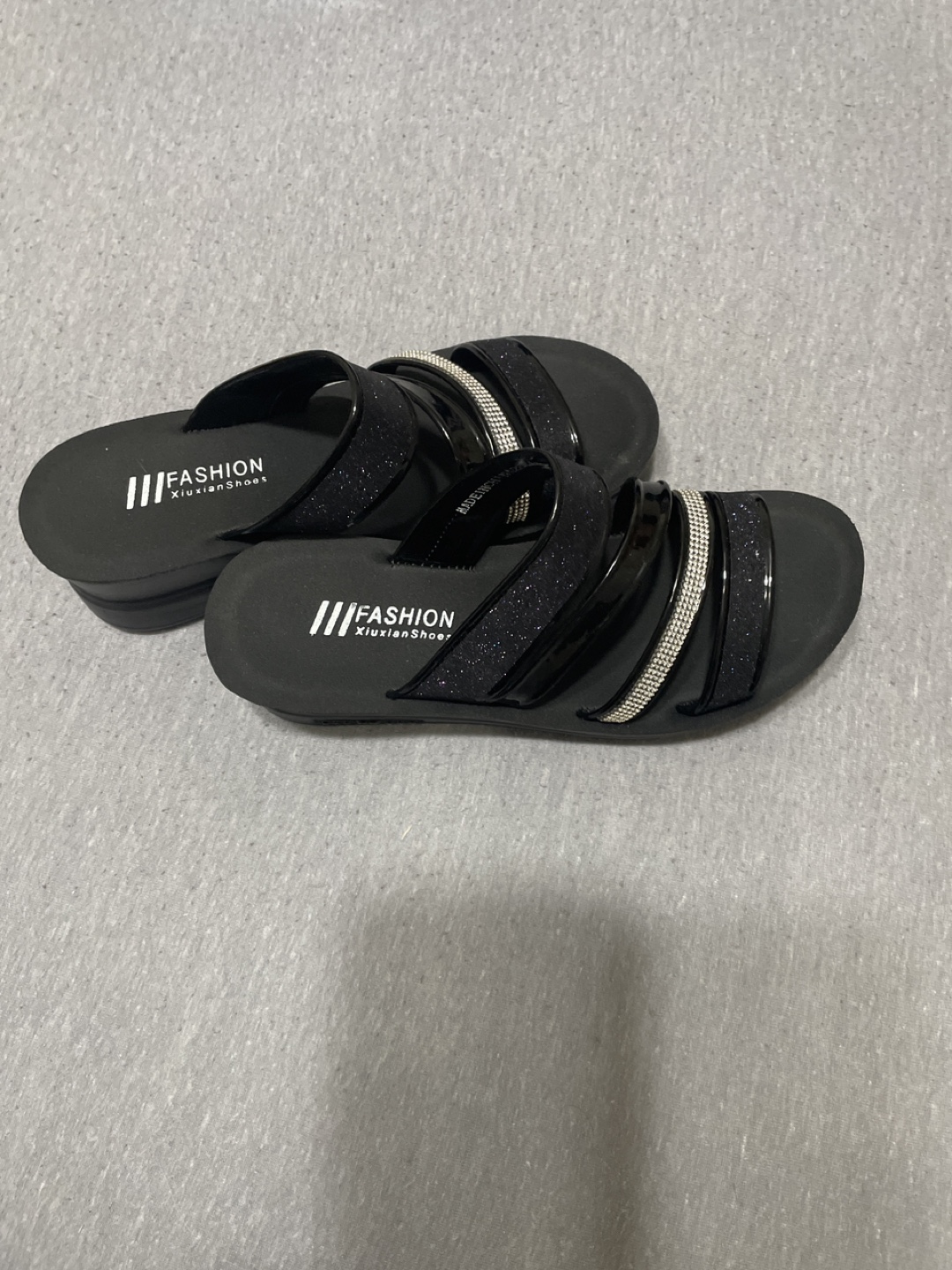 Women's Black Glitter Wedge Sandals - photo 2