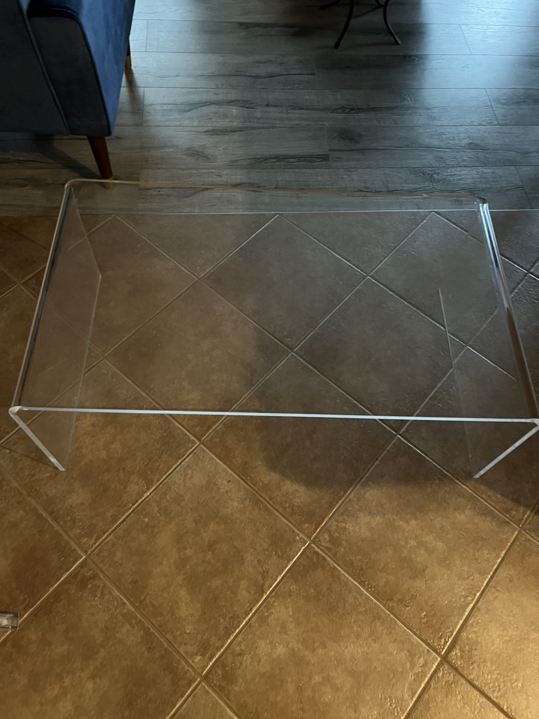 Acrylic Coffee Table - photo 3