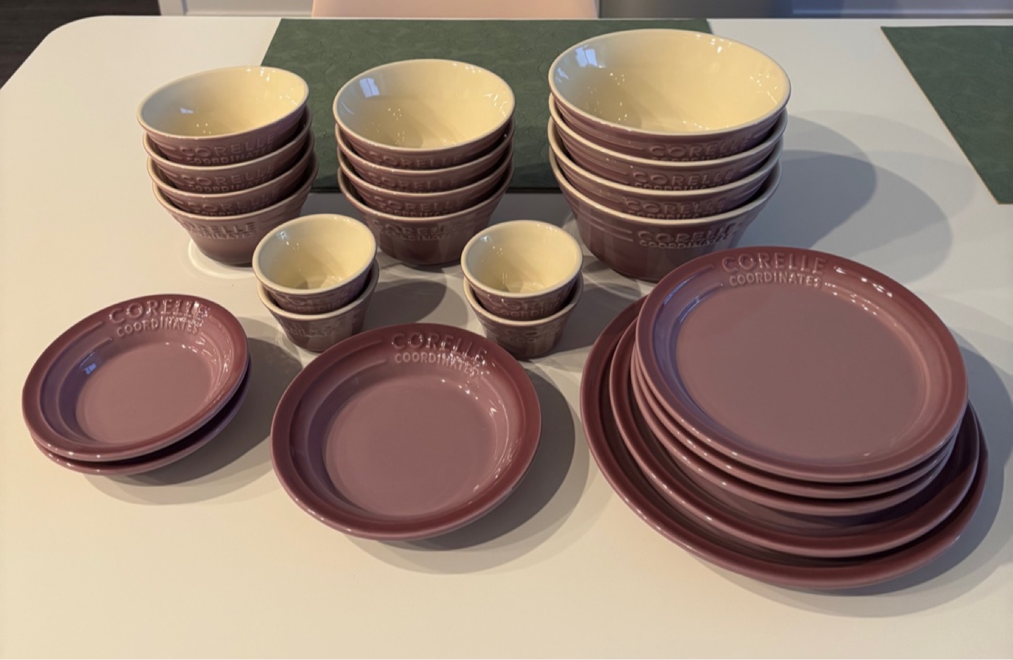 Corelle Coordinates Dinnerware Set - Purple / 28ps - photo 3