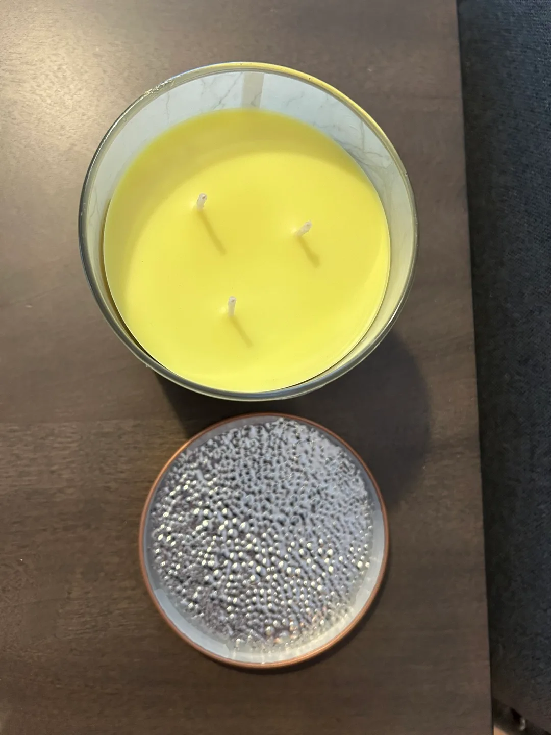 Life at Home White Sails 3-Wick Candle image indicator(2)