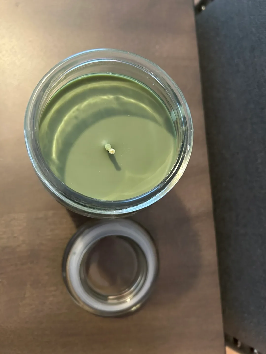 17oz Holly Jolly Berry Scented Candle image indicator(2)